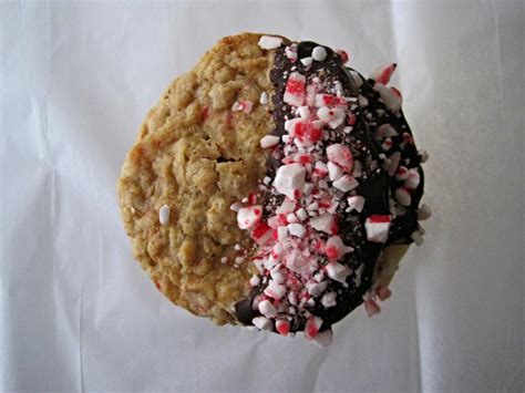 Looking for a delicious oatmeal chocolate chip cookie recipe that packs whole grains and other real ingredients? Chocolate and Candy Cane Dipped Peppermint Oatmeal Cookies ...
