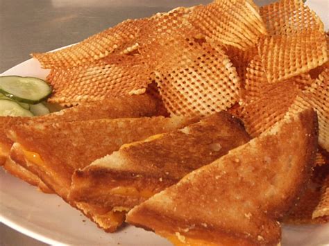 1 ,slice the potato using a ridged waffle blade. Use a mandoline to slice perfect waffle chips - CBS News