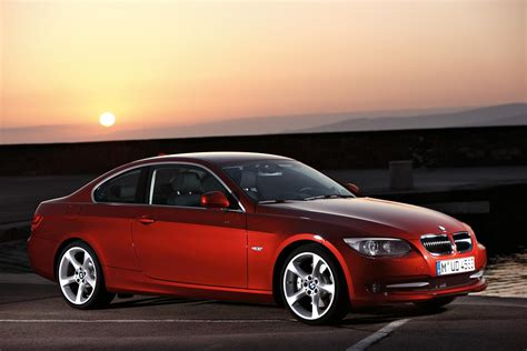 2010 bmw 3 series image. photo 21 of 51