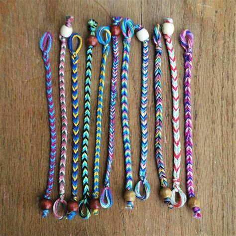 15 Summer Camp Style Friendship Bracelets You Can Make Right Now