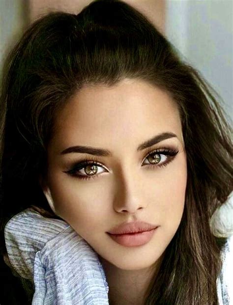 Most Beautiful Eyes Stunning Eyes Beauty Women Belle Silhouette