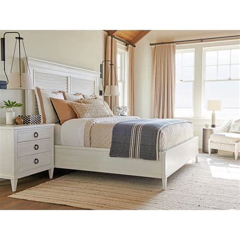Tommy bahama furniture is currently based in seattle, washington. Tommy Bahama Home Ocean Breeze Queen Bedroom Group ...