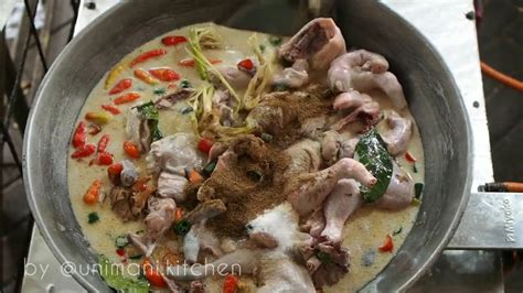 Dari nasi, jajanan pasar, hingga hidangan utama, semua bisa disajikan di dalam daun pisang. Resep Garang Asem by Unimani Kitchen - YouTube