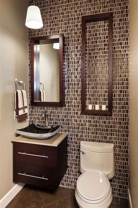 You can pick the seashells if you want to decorate the beach house design. Hot Trend: 30 Creative Ways to Decorate with Empty Frames