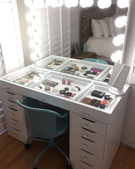 Nice 41 Adorable Make Up Vanity Ideas Suitable For Small Space More At