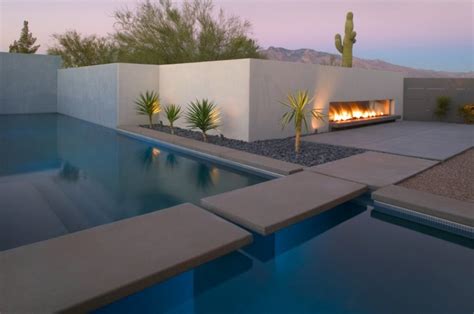 Eye Catching Modern Outdoor Fireplaces Turn The Patio Into A Dreamy