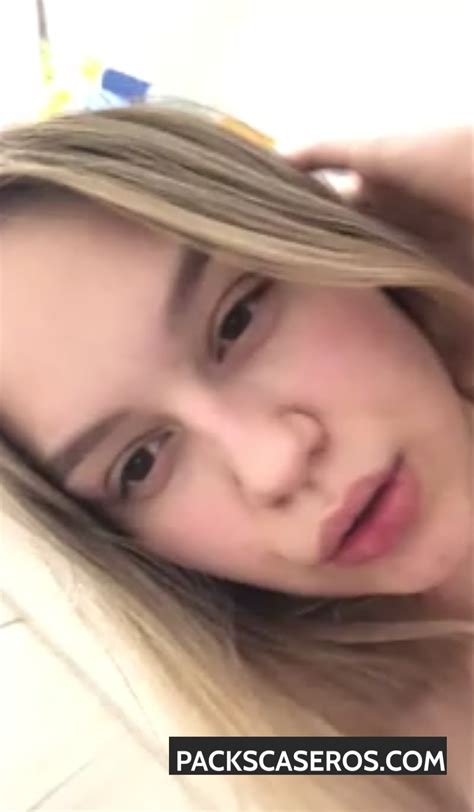 Minita Rubia Se Filma Tocandose Su Cuerpo Packscaseros Com