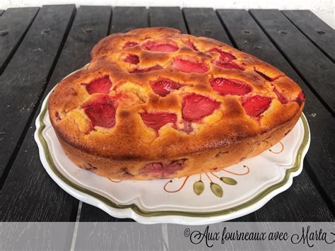 Gâteau yaourt fraises Aux Fourneaux avec Marta