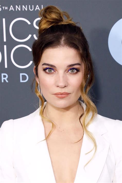 Icymi These Were The Most Stunning Hair And Makeup Looks From The Critics Choice Awards
