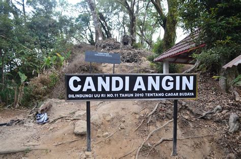 Contoh taman dalam rumah ukuran kecil yang indah dan asri. Candi Angin Jepara