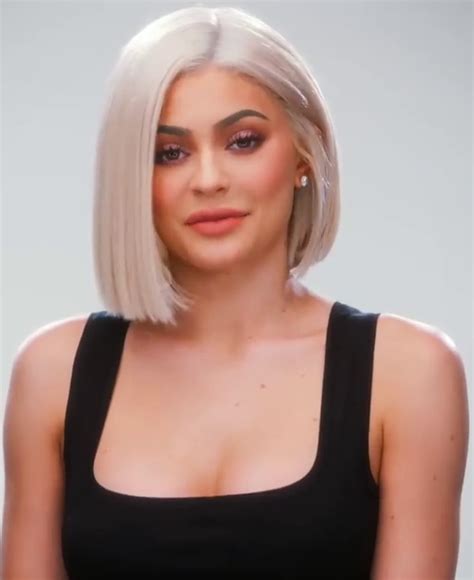 Kylie jenner (born kylie kristen jenner on august 10, 1997 in los angeles, california) is an american reality television personality, model, actress, entrepreneur, socialite and social media. Kylie Jenner — Wikipédia