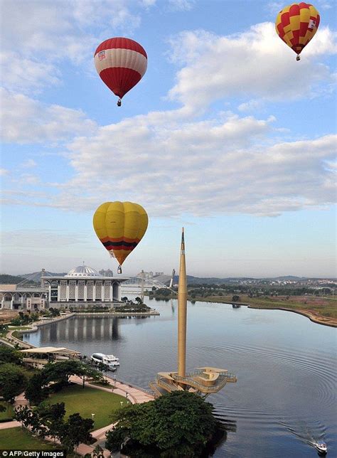 Lleon channel oh ~ hot air balloonoh ~ hot air. Putrajaya Hot Air Balloon Fiesta in Putrajaya, Malaysia ...