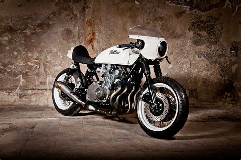 Built For Speed Suzuki Gs1000 Cafe Racer Return Of The Cafe Racers