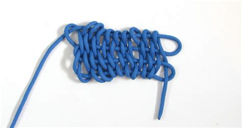 Learn how to do just about everything at ehow. braided-rock-sling-tutorial (9 of 23) - Paracord guild