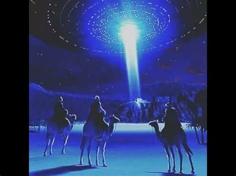 Si bien esta gran conjución de júpiter y saturno es llamada estrella de belén, aquella que según el catolisismo siguieron los reyes magos para llegar hasta el pesebre. La estrella de belen era un ovni masterdetikal - YouTube