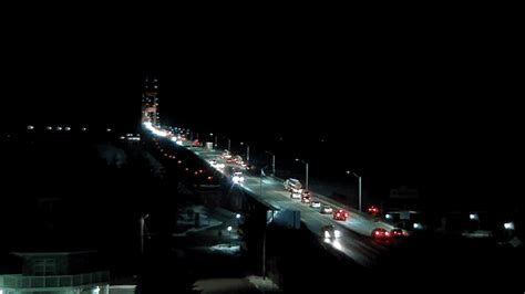 Mackinac Bridge Reopens To Traffic After 12 Hour Closure Wpbn