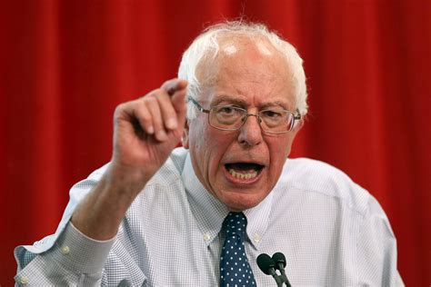 Bernie Sanders Launches New Criticism Of Mainstream Media Observer