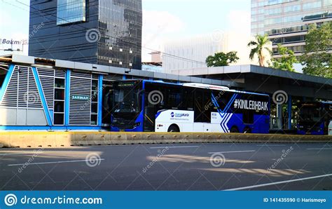 Sarinah Shelter editorial image. Image of transportation - 141435590
