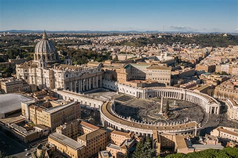 St Peter S Basilica In Rome Visit The Seat Of The Roman Catholic Church Go Guides