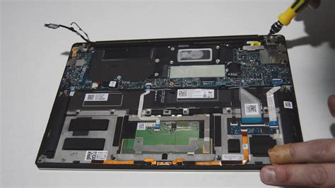 Inside Dell Xps 13 7390 Disassembly And Upgrade Options Otosection