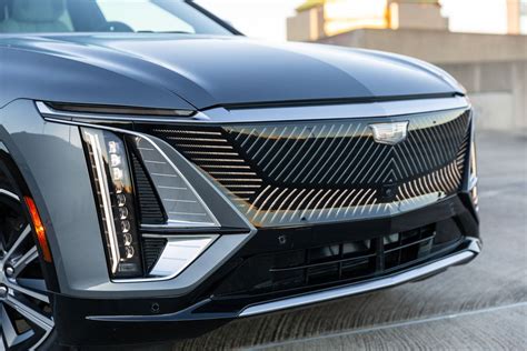 Cadillac Lyriq Review The Cadillac Of Evs The Verge