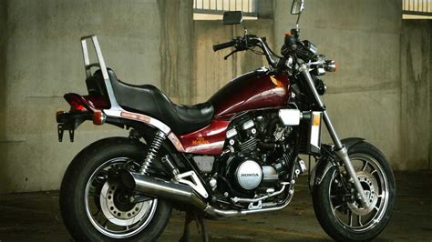 This 1984 Honda Magna V65 Offers Old School V4 Muscle