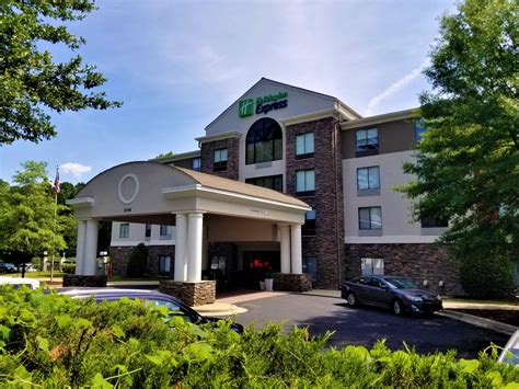 Hotels In Apex Nc Near Nc State University Holiday Inn Express Apex
