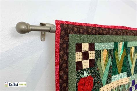 How To Hang A Quilt On The Wall The Ruffled Purse®