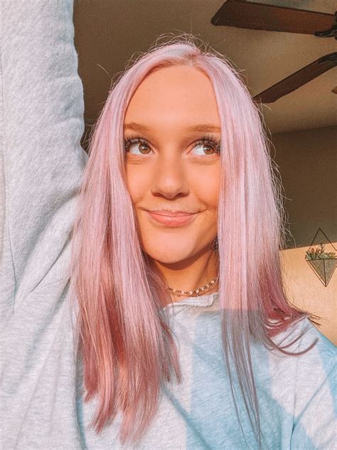 Pink Hair Hey Chain Necklace Selfie Inspo Aesthetic Girl Jewelry