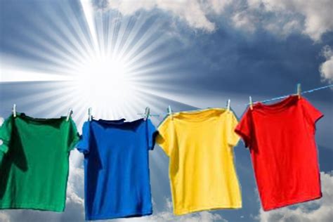 You should have whites alone, pastels and medium colors together, and brights and darks separately. Brighter Cleaner Laundry - Sapulpa Laundry