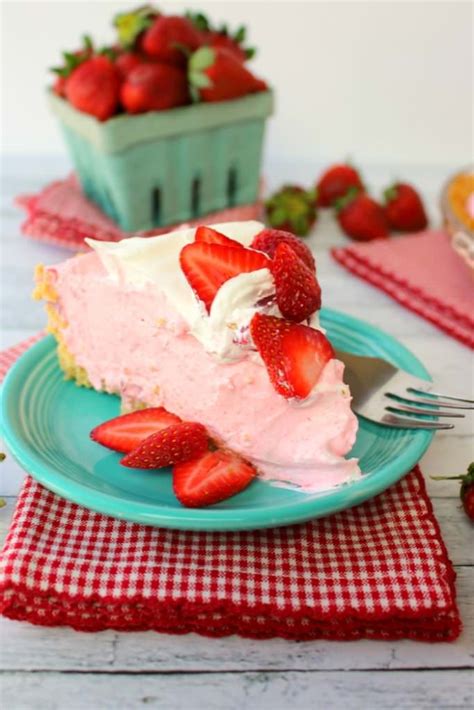 Creamy Strawberry Pie Delightful E Made