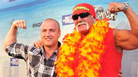 Hulk Hogan Showed Up To Sons Dui Arrest In Florida Video Reveals