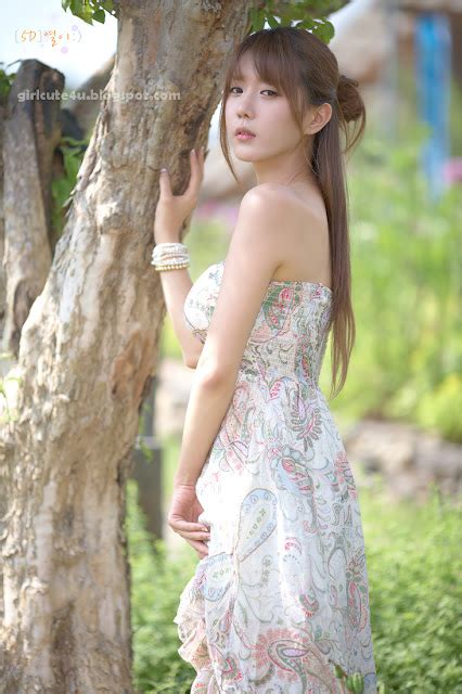 Xxx Nude Girls Heo Yun Mi Outdoors In A Strapless Dress