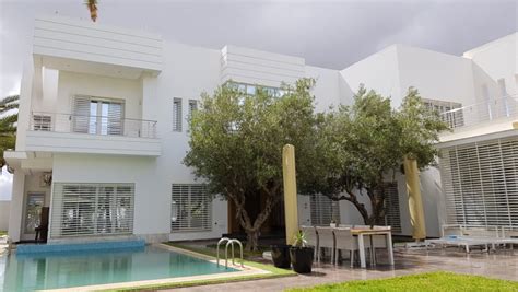 Vente Villa De Maître Aux Berges Du Lac Tunis La Princesse