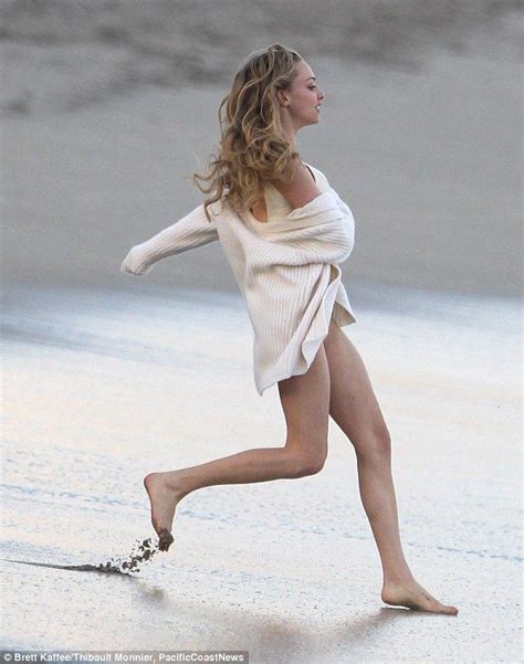 Amanda Seyfried Shows Off Spectacular Dancer S Figure In Nude Leotard As She Performs Ballet