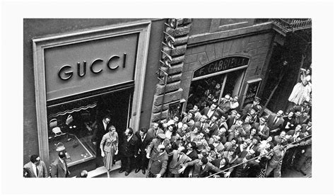 The History Of The Gucci Logo Turbologo