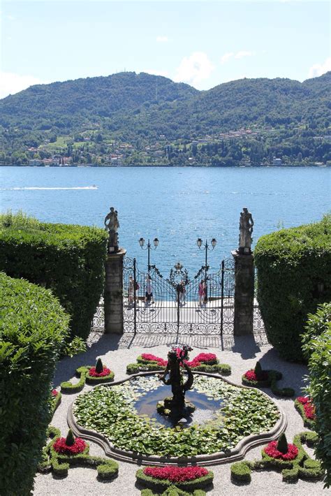 Legendary lake como, with it's phenomenal panorama, sunny climate, exquisite cuisine and fabulous wine, makes it one of the world's top luxury wedding destinations. Comer See - Villa Carlotta in Cadenabbia - Labsalliebe