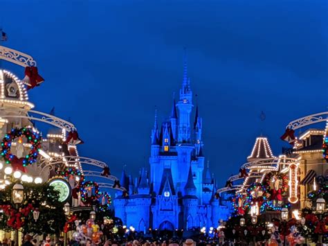 Disney World Christmas Decorations Tips And Activities Smart Mouse