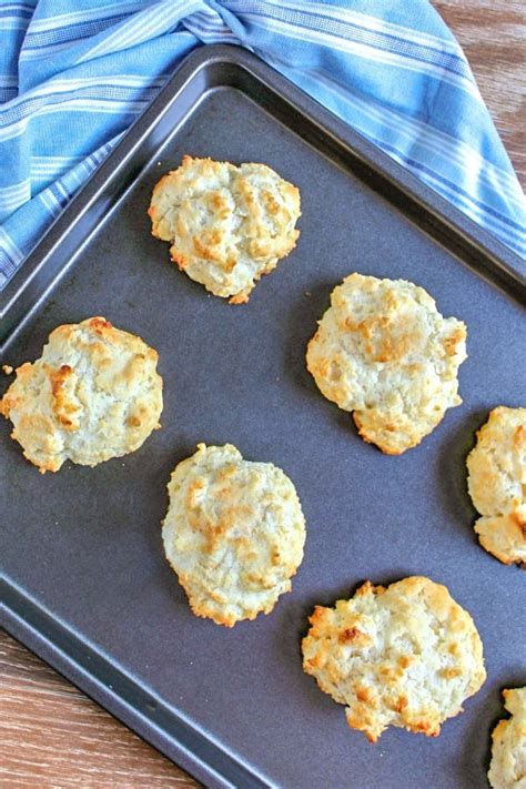 This recipe uses turkey, vegetables, brown rice and other safe and healthy ingredients. Easy Drop Biscuits - New South Charm