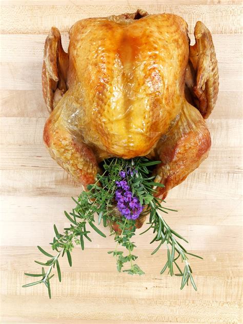 Supermarket chain rolls back prices to 2019 for Thanksgiving meal staples