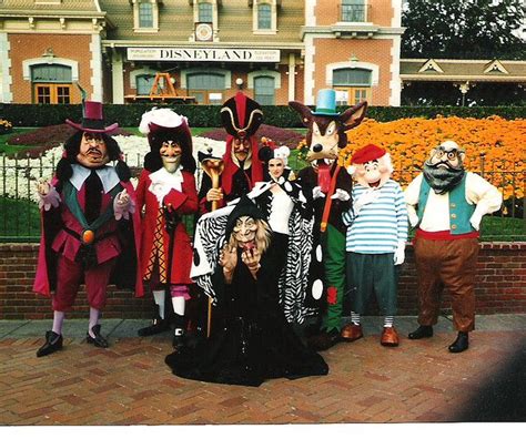 Disney Villains Pose At Disneyland Date Unknown Disney Nerd Disney