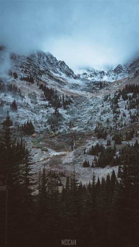 283012 Snowy Winter Mountain Scene In North Cascades National Park