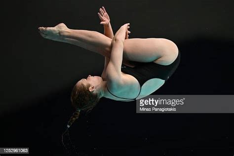Emily Meaney Of Australia Competes In The Womens 10m Platform Final