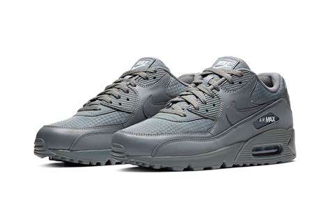 Nikes Air Max 90 Goes Neutral In Cool Grey Hypebeast