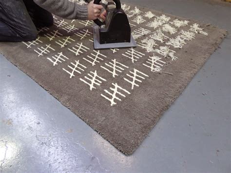 Area Rugs Uk Hand Tufted Rug Shearing And Cropping Machine
