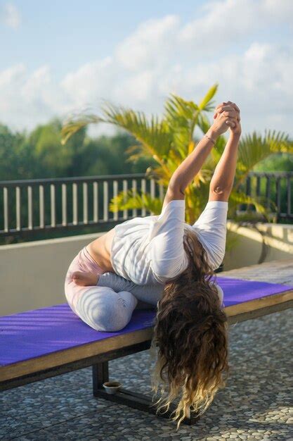 Free Photo Young Woman Practicing Yoga
