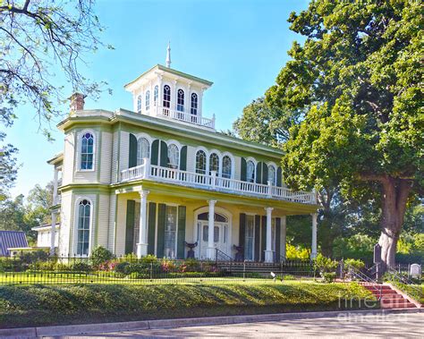 House Of The Seasons Jefferson Texas Photograph By Catherine Sherman