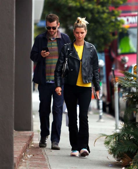 Pixie Geldof With Her Husband George Barnett Shopping In West Hollywood 08 Gotceleb