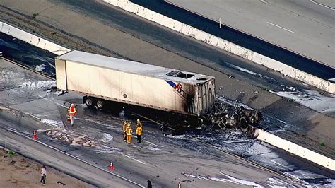 fiery multi vehicle crash on 15 freeway in apple valley leads to hourslong closure of nb lanes