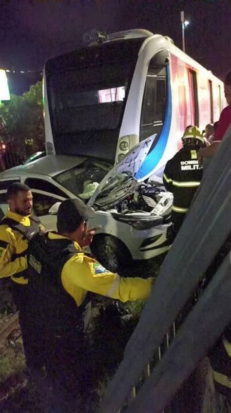 Motorista Fica Ferido Após Acidente Entre Carro E Vlt No Bom Parto Em